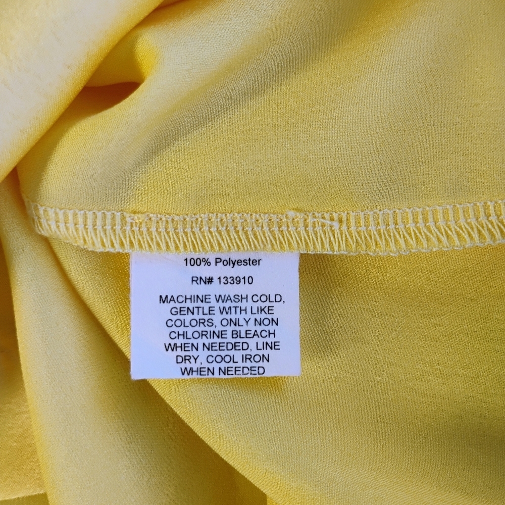 Show Me Your Mumu Smith Button Down Top Womens Medium Butter‎ Yellow Satin NEW - Picture 7 of 13